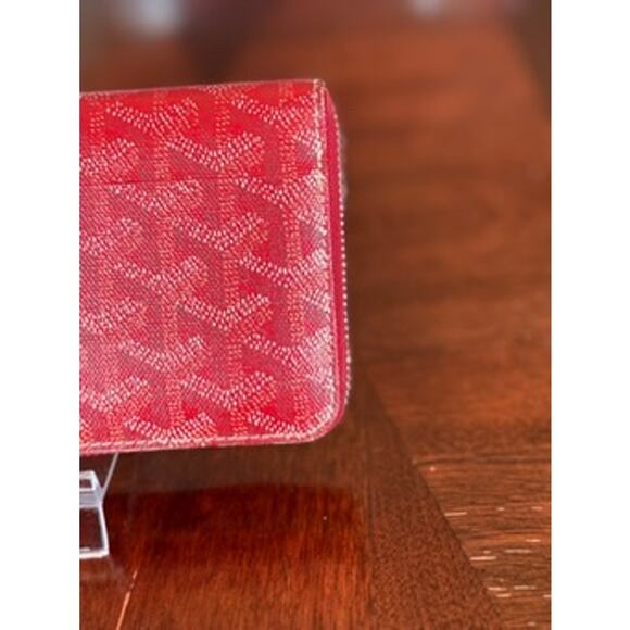 GOYARD  Goyardine Matignon Zip Around GM Wallet Red*EXCELLENT condition*BOX - Picture 5 of 16
